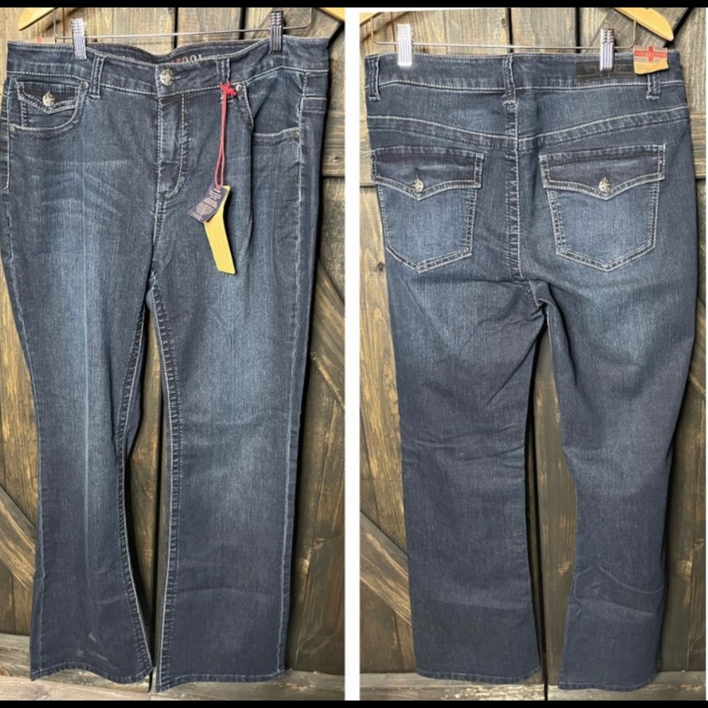 Liverpool Rita Boot Cut Dark Wash Jeans - Size 16 NWT